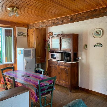 Joli Appartement Dans Une Maison Ancienne Ax-les-Thermes Kültér fotó
